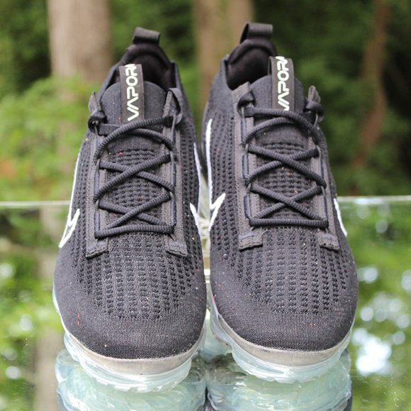 Nike Air VaporMax Flyknit 2021 Women’s Size 10 - Picture 7 of 12